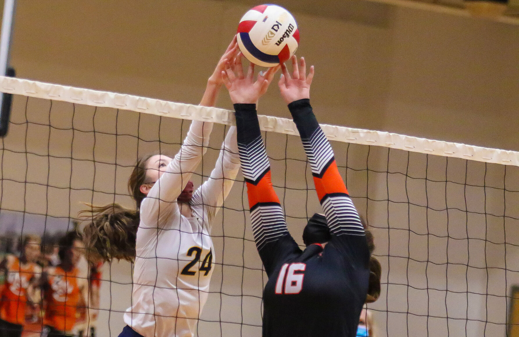 Edwardsville vs. O'Fallon girls volleyball